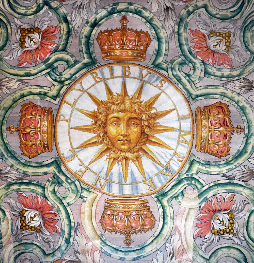 Manufacture de la savonnerie d'après Charles Le Brun, Tête d'Apollon, Galerie du Louvre, laine et lin, 8,82 x 5,94m. Paris, MObilier national, Photo par Isabelle Bideaux