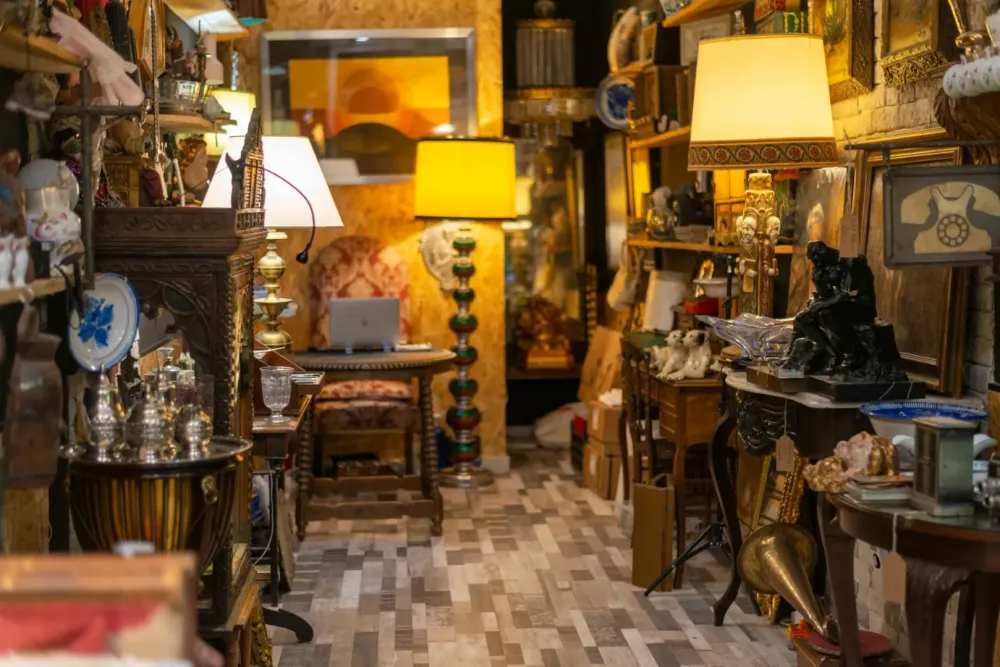 Vente d'antiquités près de Paris